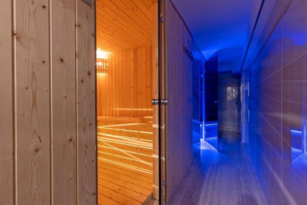 Moonlight B&B Spa Wellness Теулада Екстериор снимка
