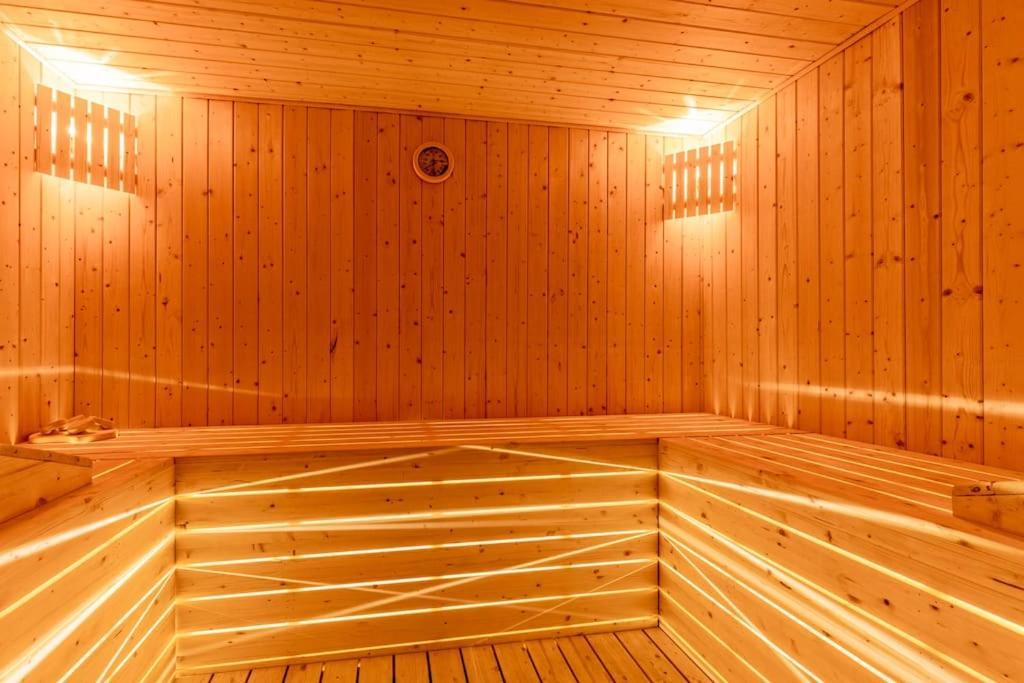 Moonlight B&B Spa Wellness Теулада Екстериор снимка